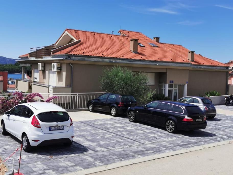 Apartments Mara קרס מראה חיצוני תמונה